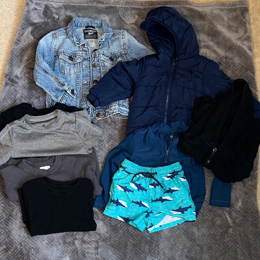 Lot of 2T boys clothes